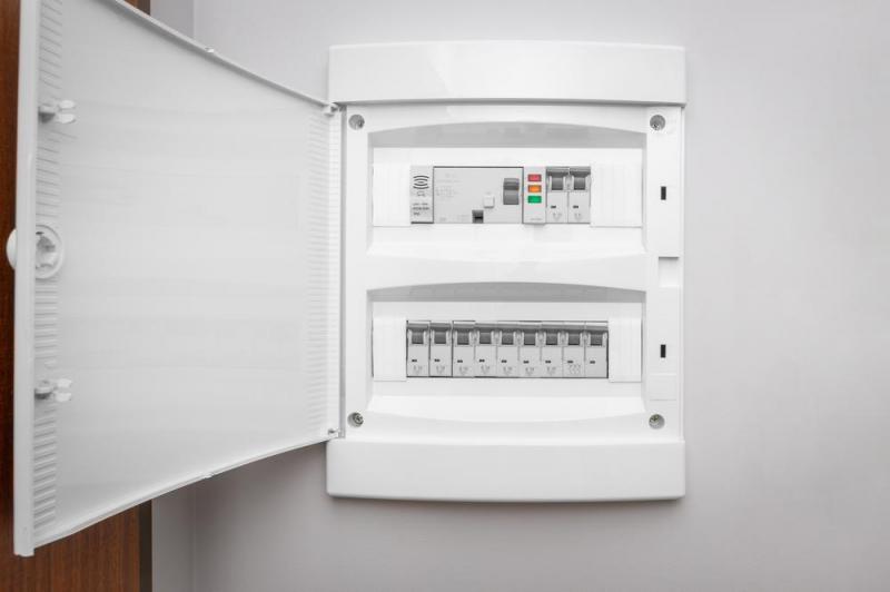 Les atouts d'une maintenance &eacute;lectrique r&eacute;guli&egrave;re et efficace
